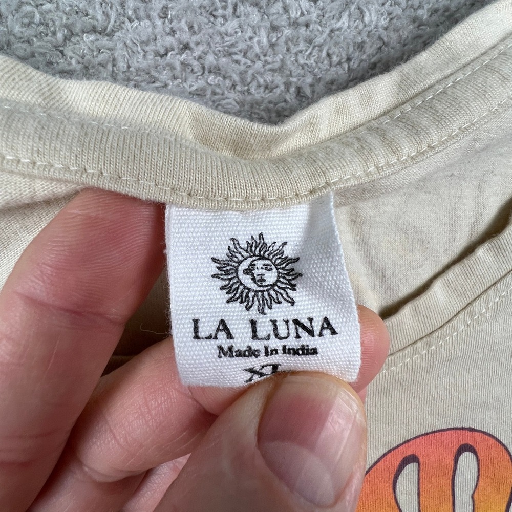 La Luna T Shirt Womens XL Cream Dreamer Butterfly Mountain Boho Retro Shirt - Picture 7 of 10